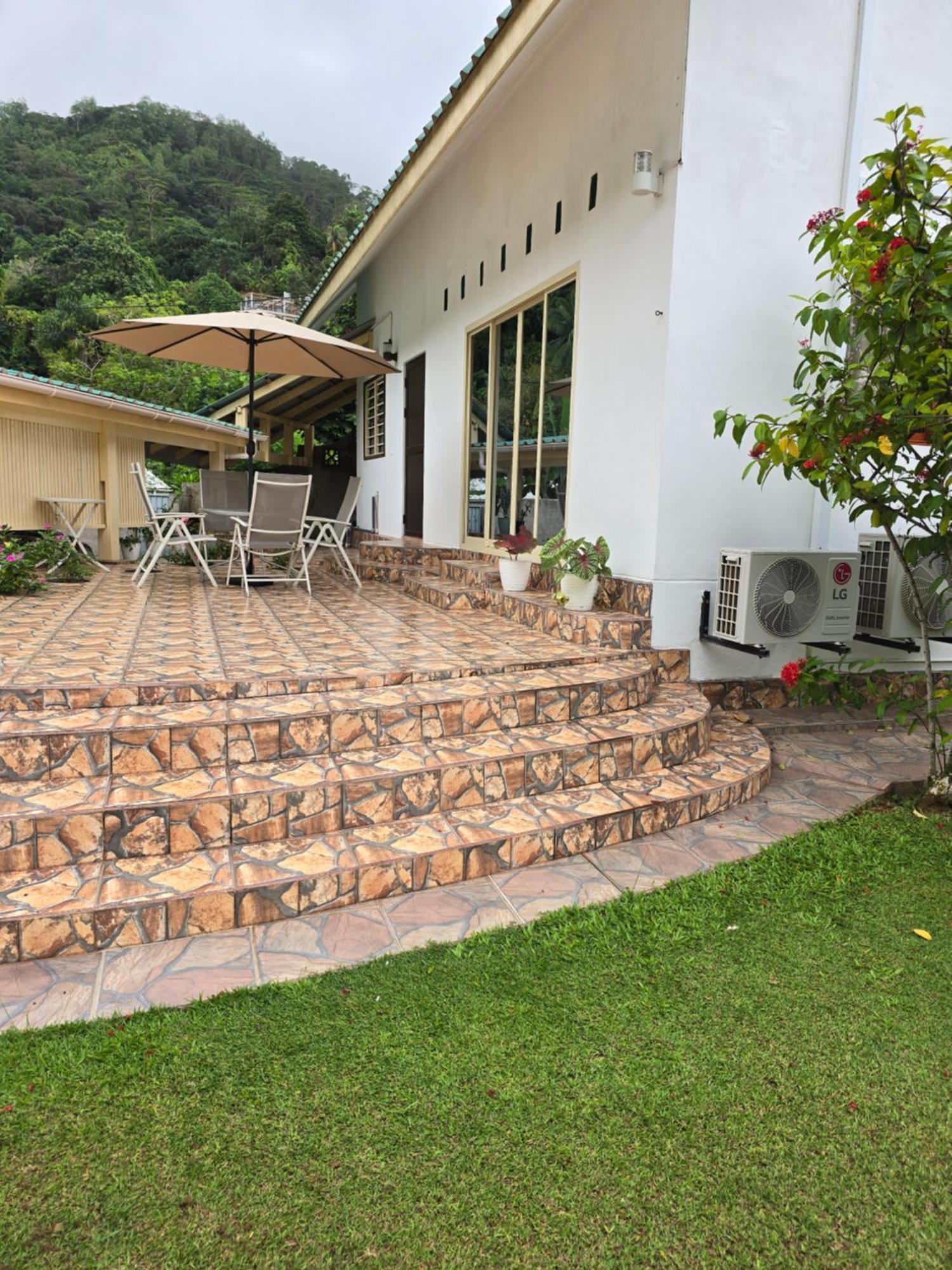 Loversnest Self Catering Anse aux Pins Zewnętrze zdjęcie