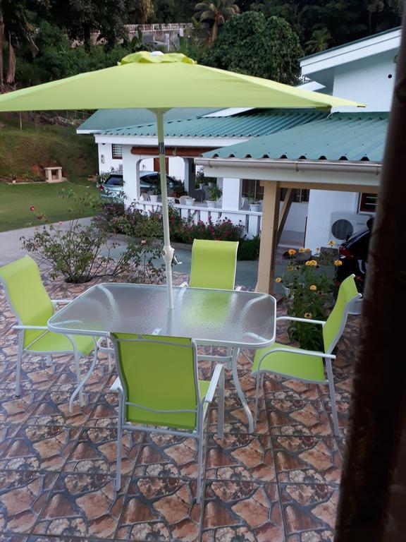 Loversnest Self Catering Anse aux Pins Zewnętrze zdjęcie